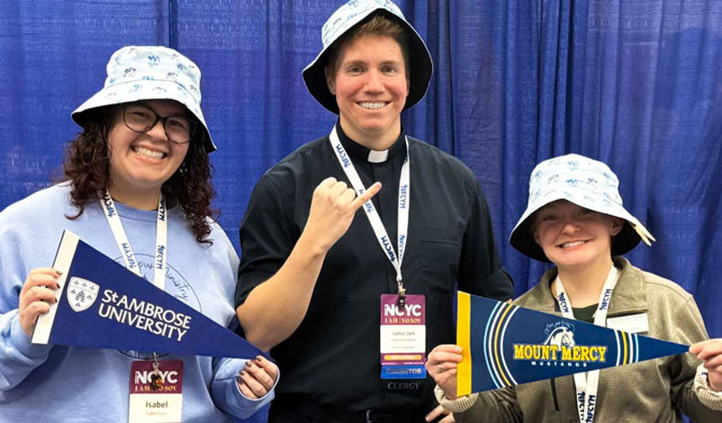 Izzy Coss ’25, ’27 MA-MFT, Rev. Dale Mallory, and Elyse Keeffer ‘24