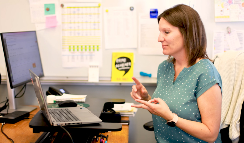 Karen Cooling teaching a class