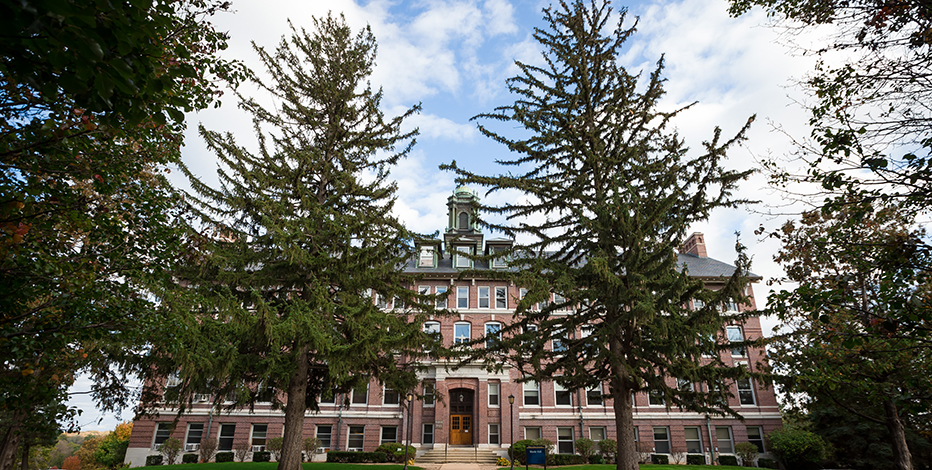 The front of Warde Hall on Mount Mercy main campus