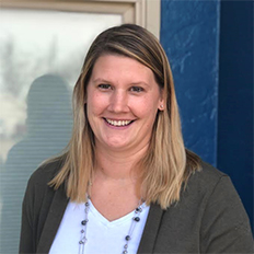 Dr. Jessica (Mueller) Dean '05 Headshot