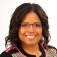 Cynthia Dennis '11 MBA Headshot